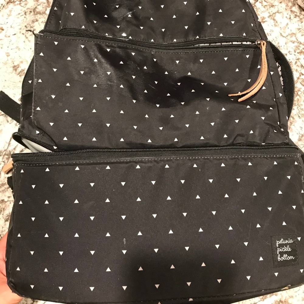 Petunia pickle bottom Backpack Axis Trio
